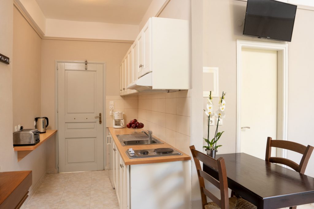 Kitchen2-min